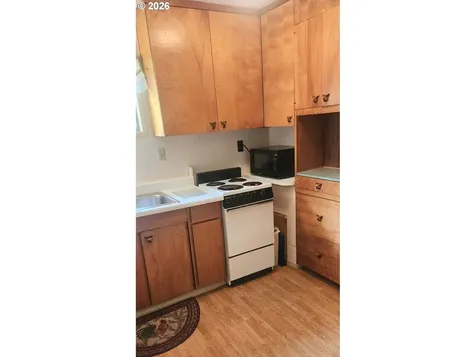 131 E Rainbow Road Waldport OR 97394
