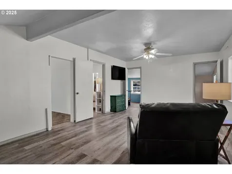 43835 Mckenzie Highway Walterville OR 97489