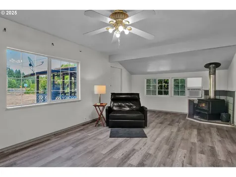 43835 Mckenzie Highway Walterville OR 97489