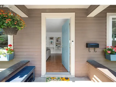 7129 N Sedro Street Portland OR 97203