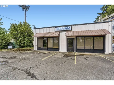 5215 SE Flavel Drive Portland OR 97206