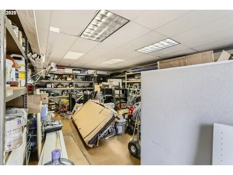 5215 SE Flavel Drive Portland OR 97206