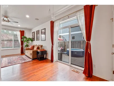 908 SE Elina Avenue Hillsboro OR 97123