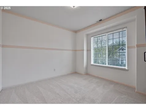 908 SE Elina Avenue Hillsboro OR 97123