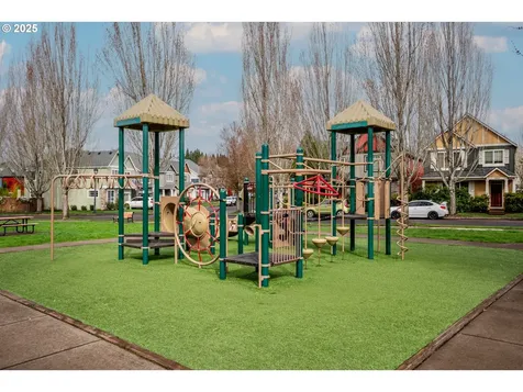 908 SE Elina Avenue Hillsboro OR 97123