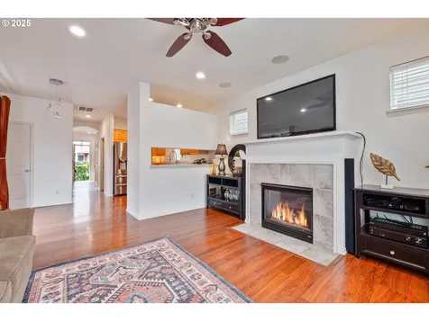 908 SE Elina Avenue Hillsboro OR 97123