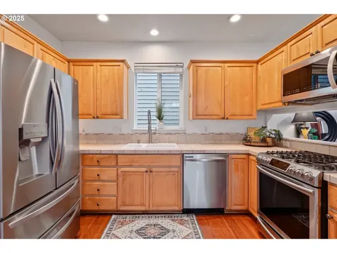 908 SE Elina Avenue Hillsboro OR 97123