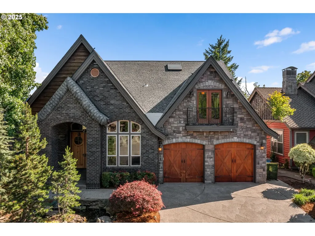 632 W T Street Washougal WA 98671