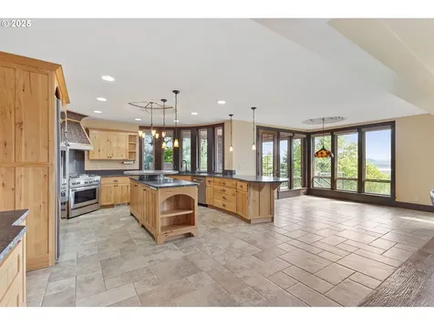 632 W T Street Washougal WA 98671