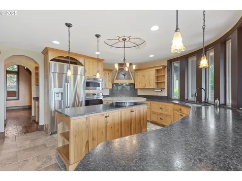 632 W T Street Washougal WA 98671