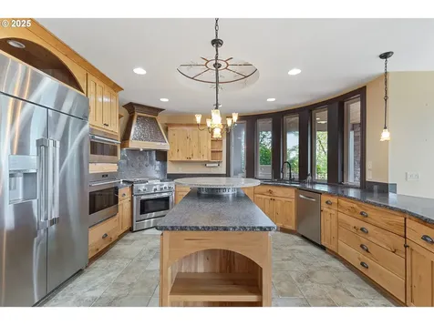 632 W T Street Washougal WA 98671