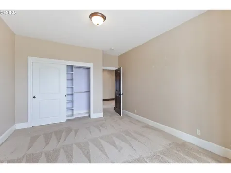 632 W T Street Washougal WA 98671