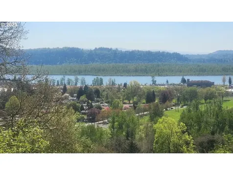 632 W T Street Washougal WA 98671