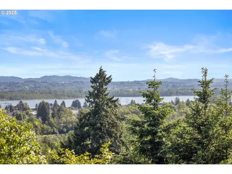 632 W T Street Washougal WA 98671