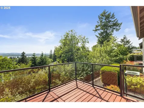 632 W T Street Washougal WA 98671
