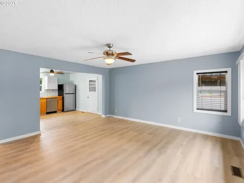 6481 SE 142nd Avenue Portland OR 97236