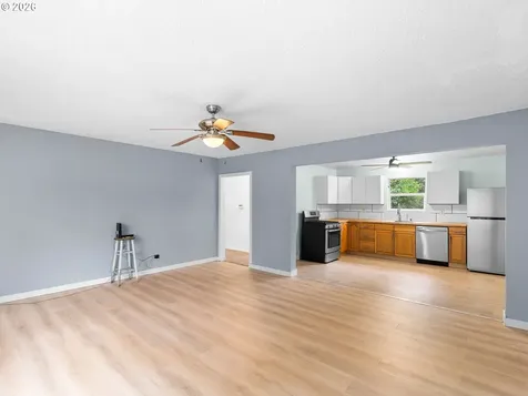 6481 SE 142nd Avenue Portland OR 97236