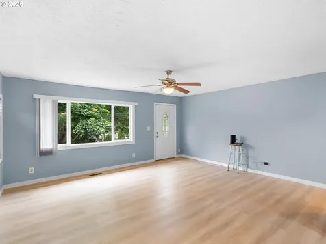 6481 SE 142nd Avenue Portland OR 97236