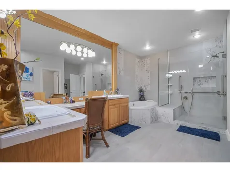 4728 Cambridge Court Lake Oswego OR 97035
