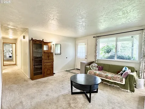397 River Loop 2 Eugene OR 97404