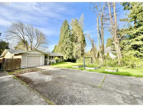 397 River Loop 2 Eugene OR 97404
