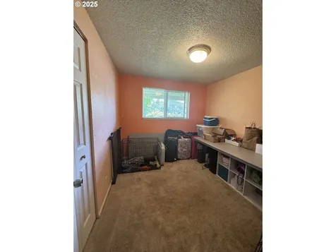 397 River Loop 2 Eugene OR 97404