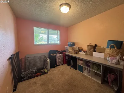 397 River Loop 2 Eugene OR 97404