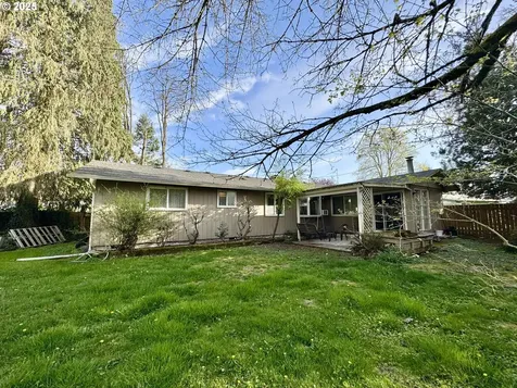 397 River Loop 2 Eugene OR 97404