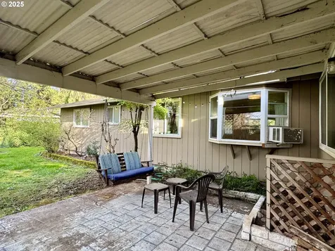 397 River Loop 2 Eugene OR 97404