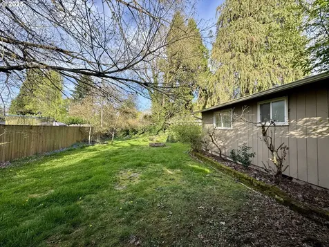 397 River Loop 2 Eugene OR 97404