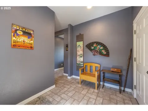 2425 E 14th Street The Dalles OR 97058
