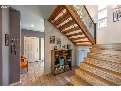 2425 E 14th Street The Dalles OR 97058