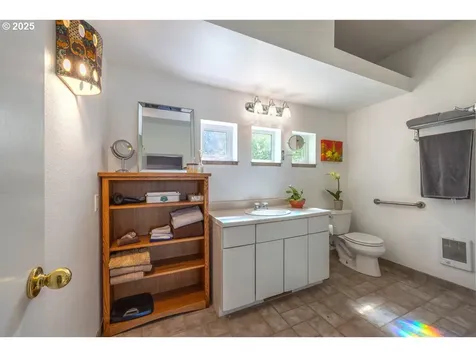 2425 E 14th Street The Dalles OR 97058