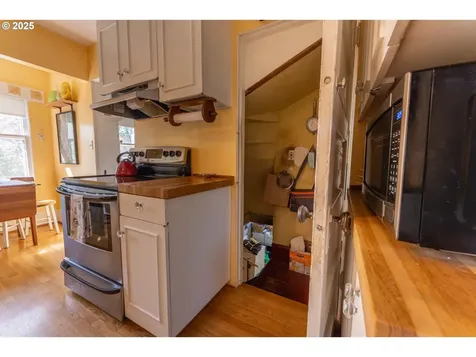 423 SE 47th Avenue Portland OR 97215