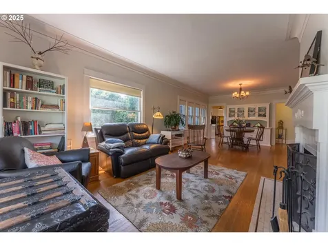 423 SE 47th Avenue Portland OR 97215