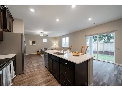 15414 NE 72nd Way Vancouver WA 98682