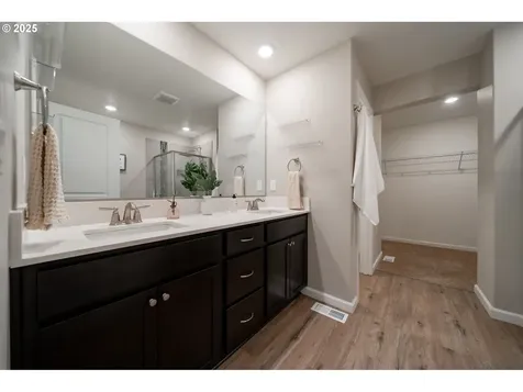 15414 NE 72nd Way Vancouver WA 98682