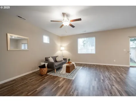 15414 NE 72nd Way Vancouver WA 98682