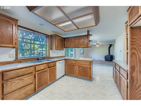19595 S Fischers Mill Road Oregon City OR 97045