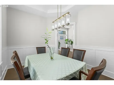 7793 NW 166th Avenue Portland OR 97229