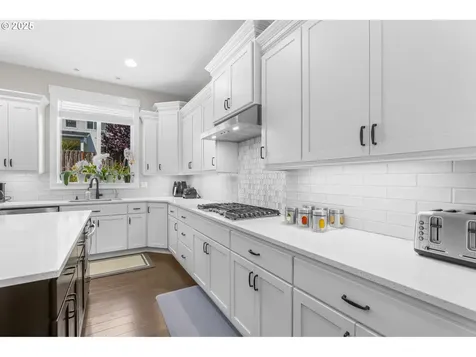 7793 NW 166th Avenue Portland OR 97229