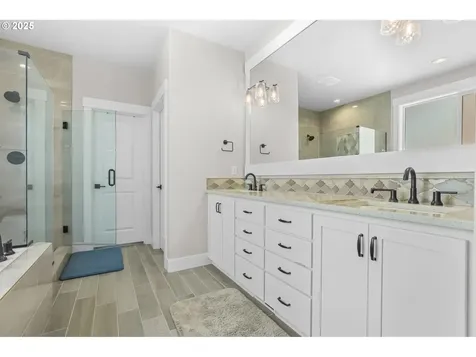 7793 NW 166th Avenue Portland OR 97229