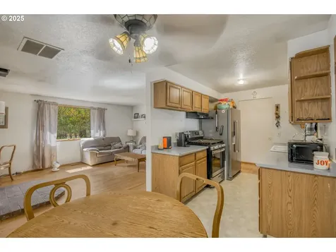 18132 SW Sandra Lane Beaverton OR 97003