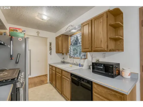 18132 SW Sandra Lane Beaverton OR 97003