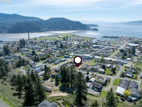 607 Evergreen Avenue Garibaldi OR 97118