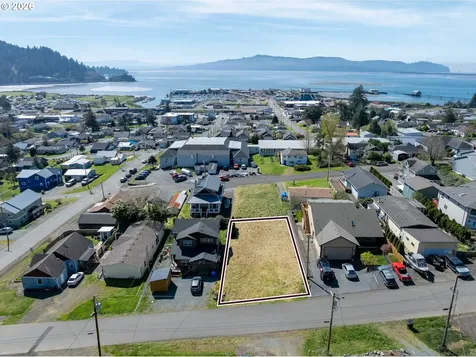 607 Evergreen Avenue Garibaldi OR 97118