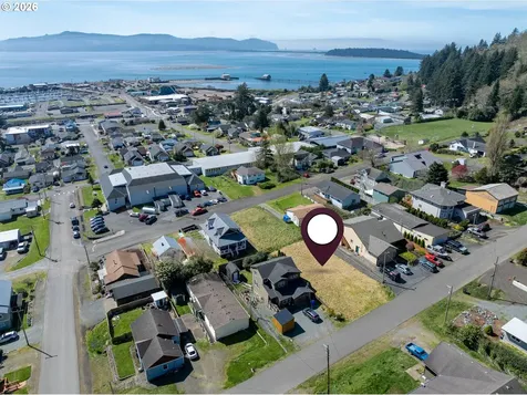 607 Evergreen Avenue Garibaldi OR 97118
