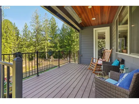 130 Zephyr Drive Silver Lake WA 98645