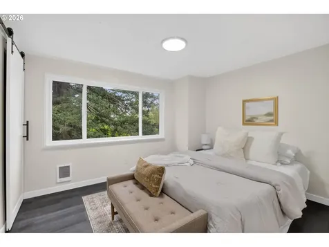 94 Cervantes Circle Lake Oswego OR 97035