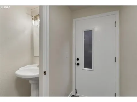 94 Cervantes Circle Lake Oswego OR 97035